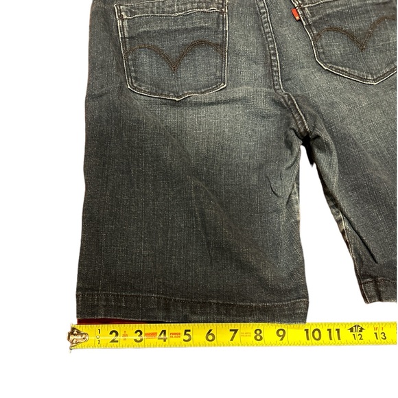 🍄Levi’s San Francisco Demi Curve Classic Denim Shorts Size 16/33 Button Detail - Picture 3 of 5